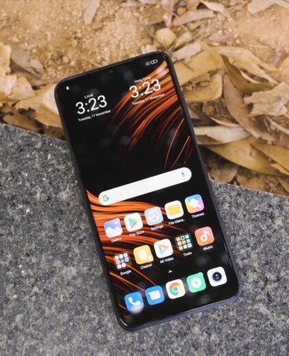 पोको एम 3 की समीक्षा 08